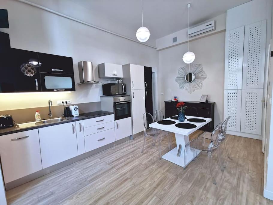 Luxury Apartment Near Astoria With Ac Budapeşte Dış mekan fotoğraf